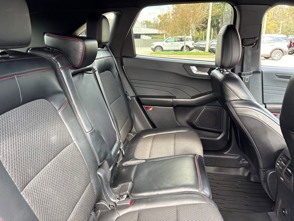 Certified 2023 Ford Escape ST-Line w/ Tech Pack #1 image 29