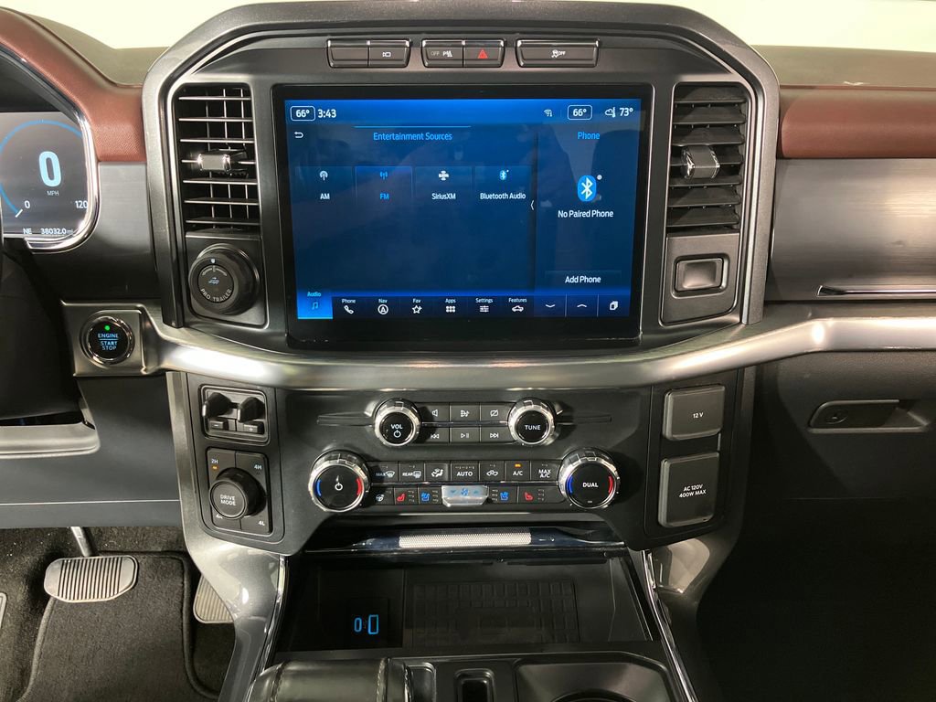 Certified 2022 Ford F150 Lariat w/ Equipment Group 502A High image 29