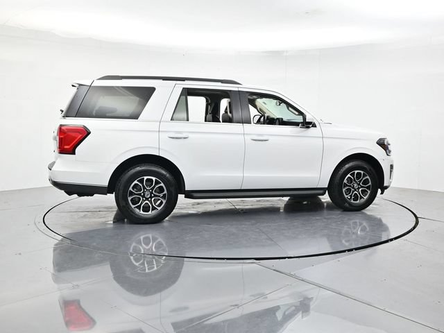 Certified 2024 Ford Expedition XLT RWD image 2