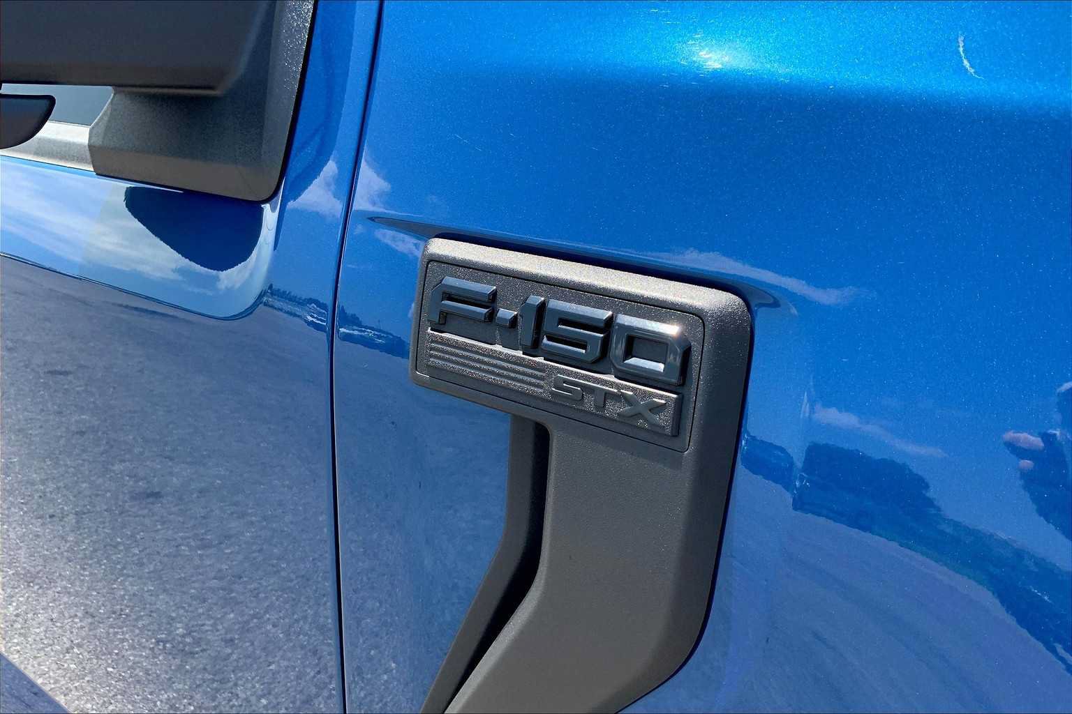 Certified 2023 Ford F150 XL w/ STX Appearance Package RWD image 9