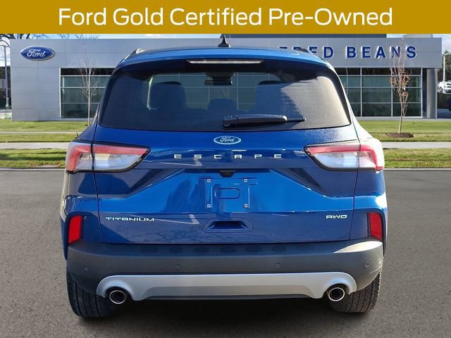 Certified 2022 Ford Escape Titanium image 3