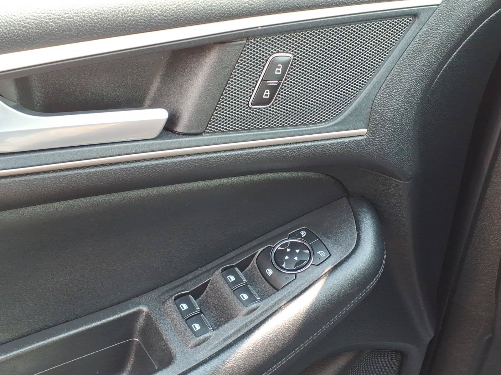 Certified 2024 Ford Edge SEL AWD/4WD image 16