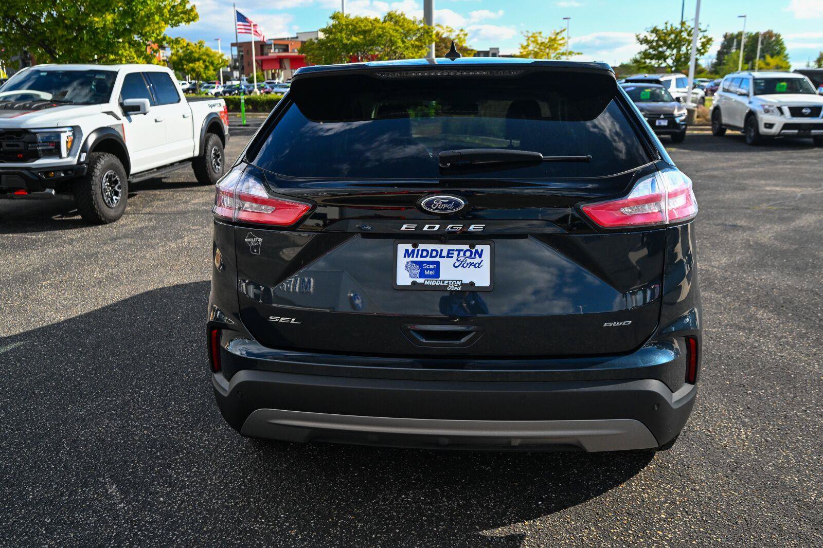 Certified 2024 Ford Edge SEL w/ Convenience Package AWD/4WD image 6