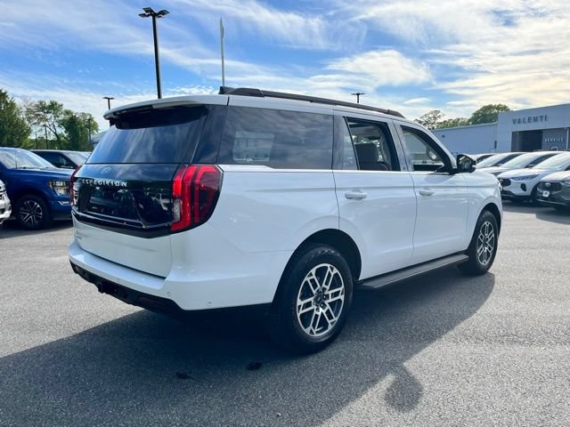 Certified 2025 Ford Expedition Active AWD/4WD image 6
