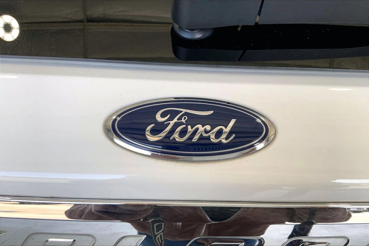 Certified 2024 Ford Explorer XLT w/ Equipment Group 202A image 11