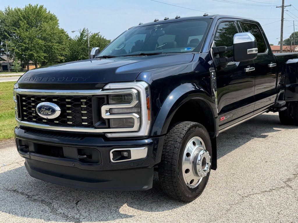 Certified 2025 Ford F450 Platinum w/ Platinum Plus Package AWD/4WD image 10