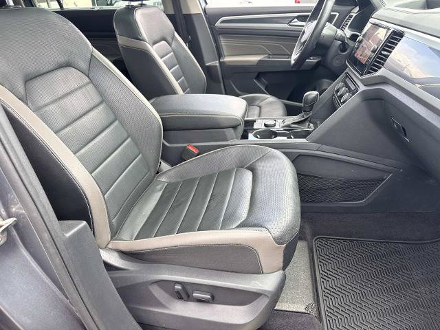 Used 2022 Volkswagen Atlas SEL Premium AWD/4WD image 11