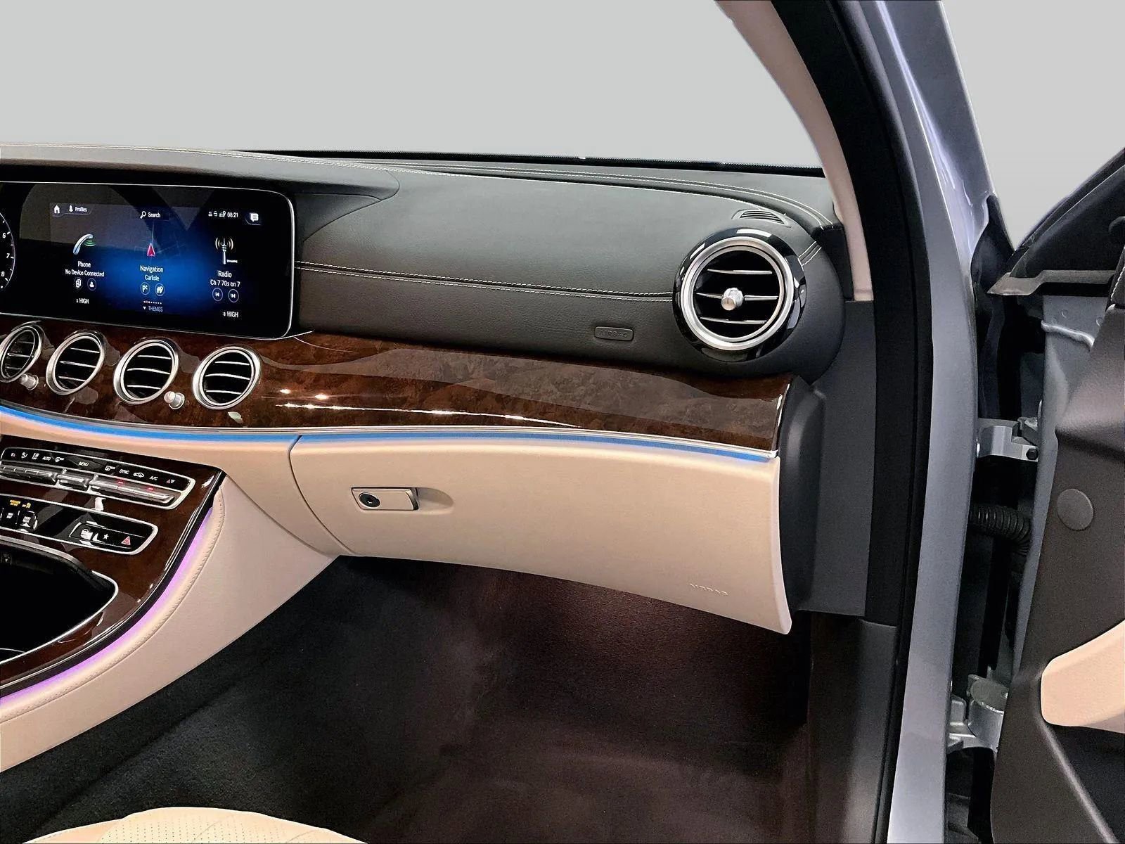 Used 2021 Mercedes-Benz E 350 4MATIC Sedan w/ Premium Package image 15