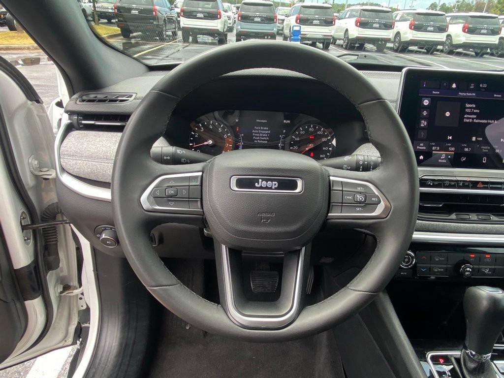 Used 2024 Jeep Compass Latitude AWD/4WD image 13
