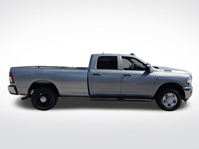 Used 2024 RAM 3500 Tradesman w/ Chrome Appearance Group image 6