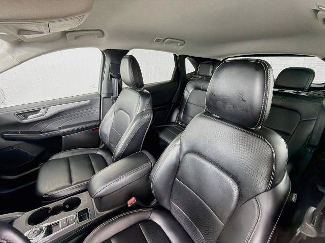 Certified 2025 Ford Escape Platinum AWD/4WD image 21
