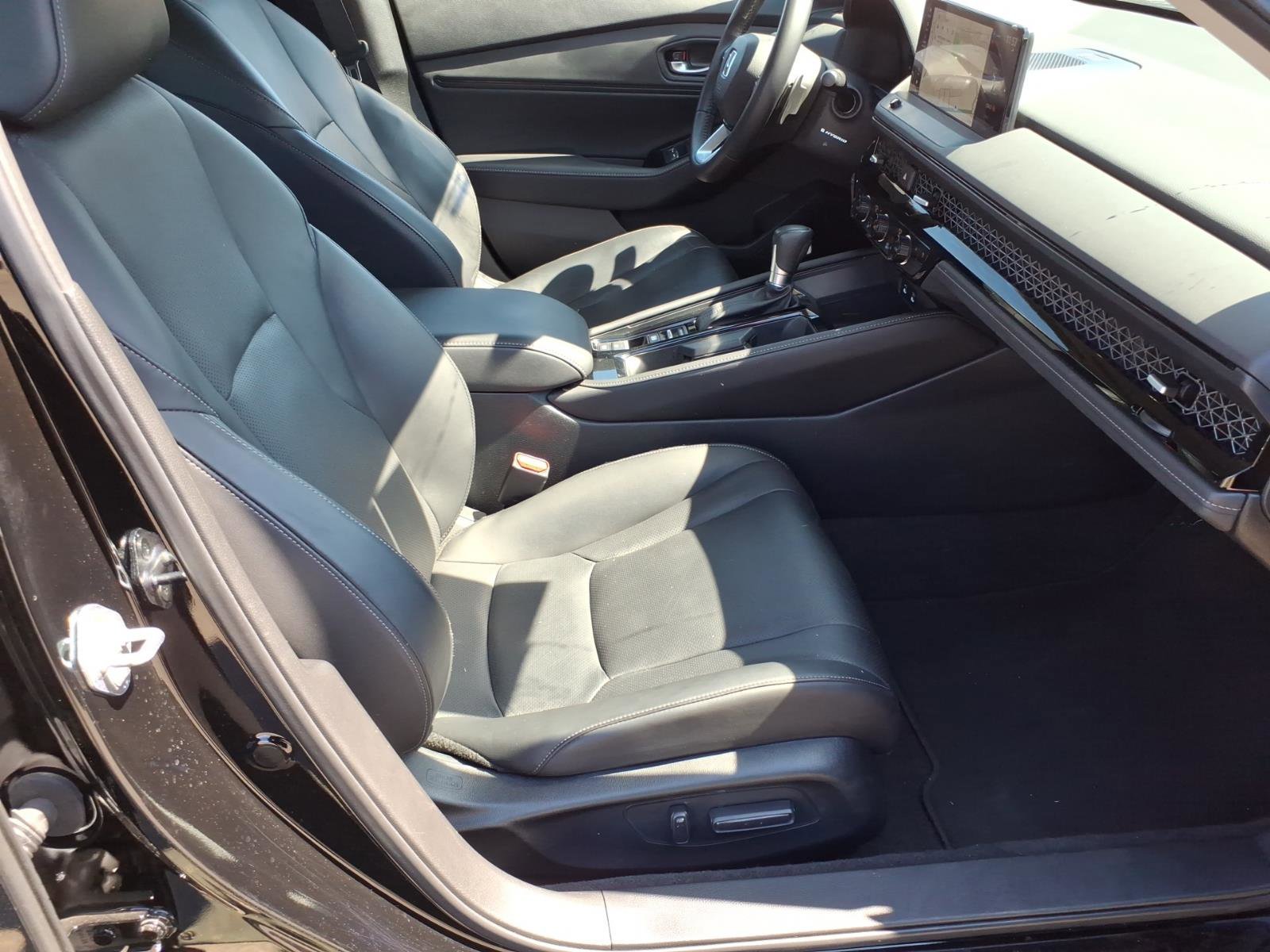Used 2023 Honda Accord Touring image 8