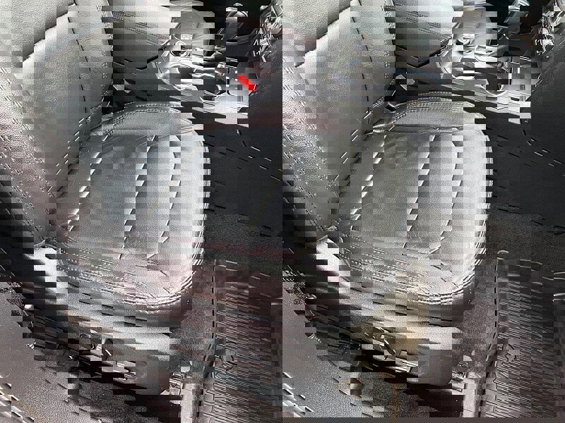 Certified 2018 Ford Explorer XLT w/ Equipment Group 202A image 31