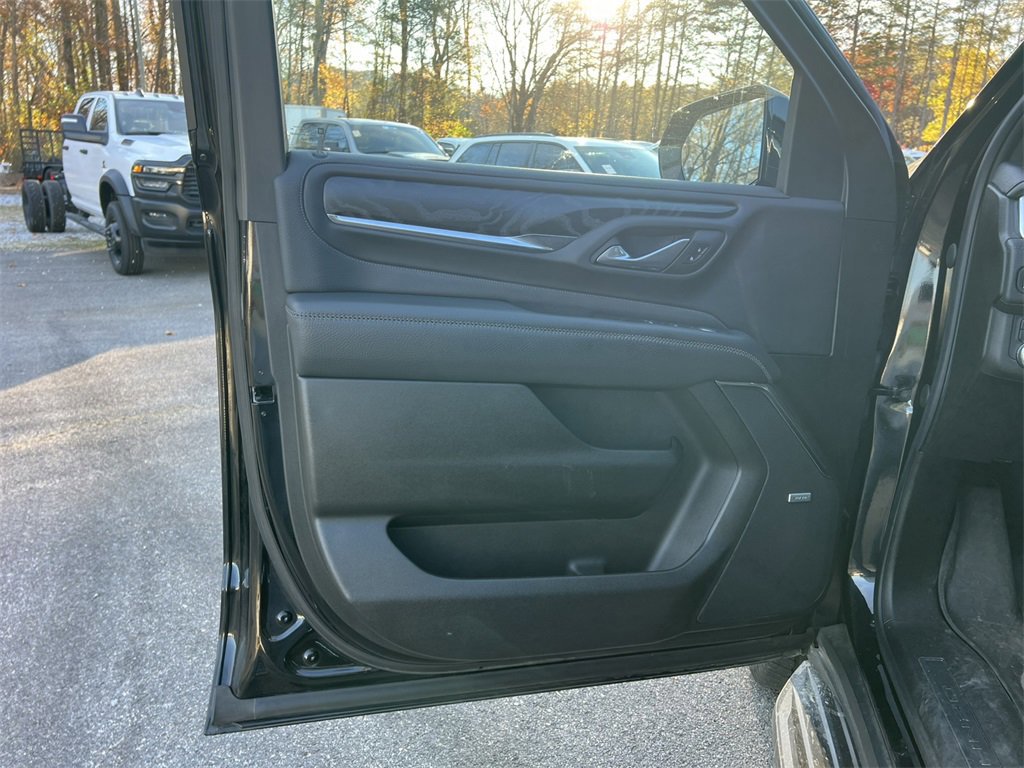 Used 2021 GMC Yukon XL Denali image 18