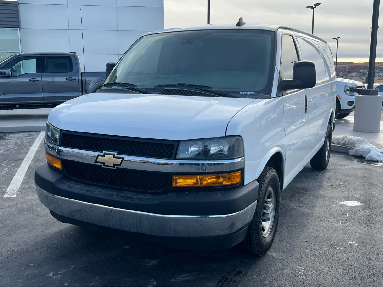 Used 2021 Chevrolet Express 2500 w/ Driver Convenience Package image 2