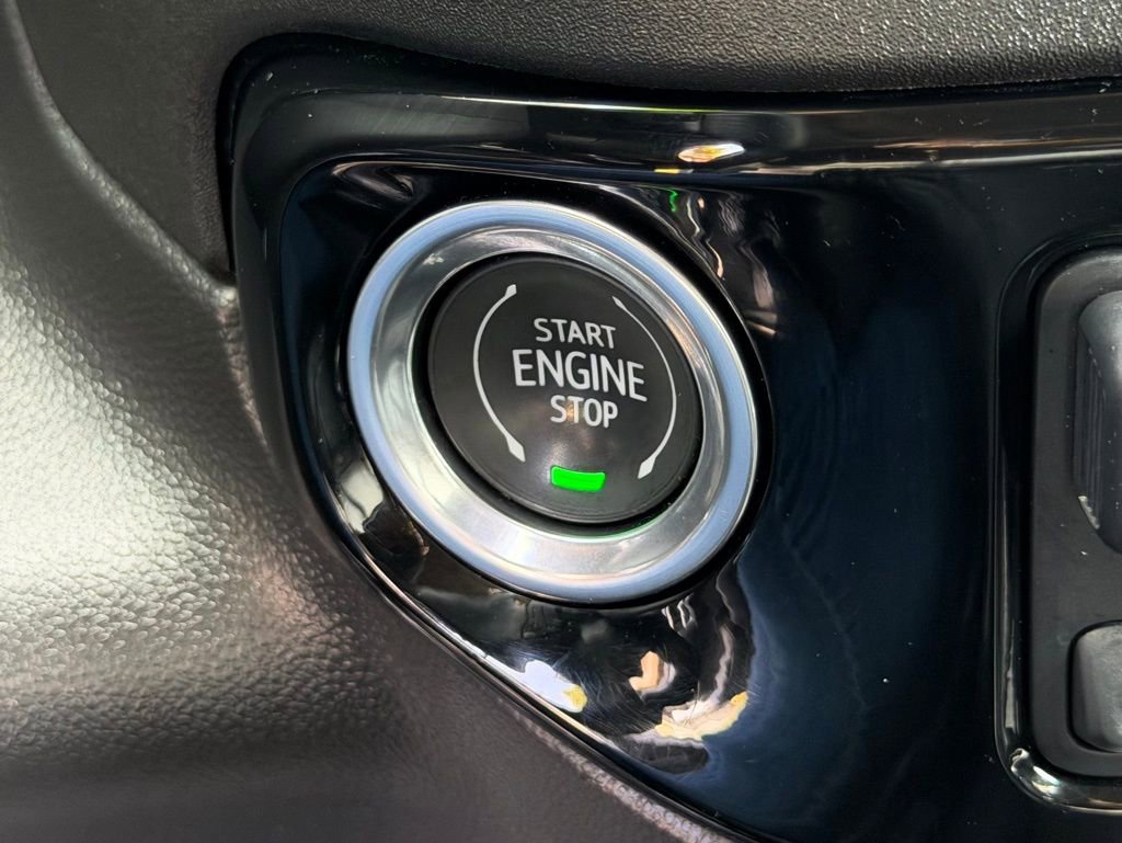 Used 2024 Chevrolet Silverado 1500 LTZ image 25