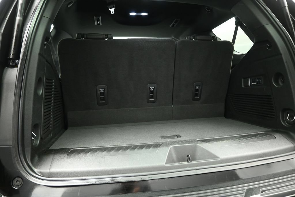 Used 2024 Chevrolet Tahoe LT w/ LT Signature Plus Package RWD image 26