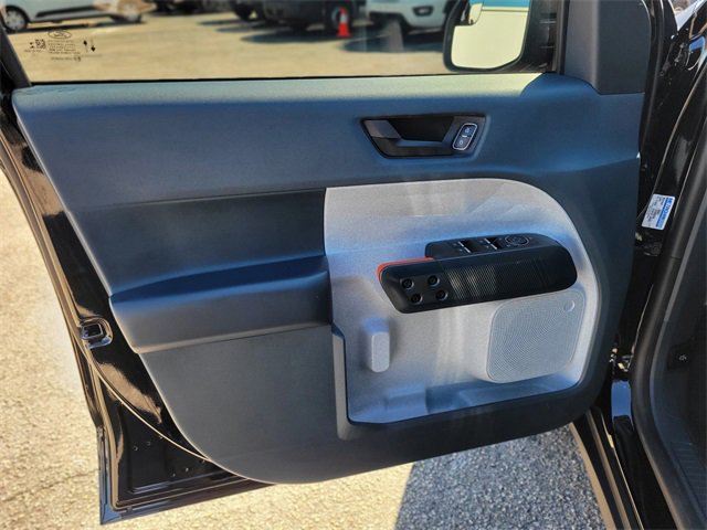 Certified 2022 Ford Maverick XLT w/ Equipment Group 300A Standard image 15