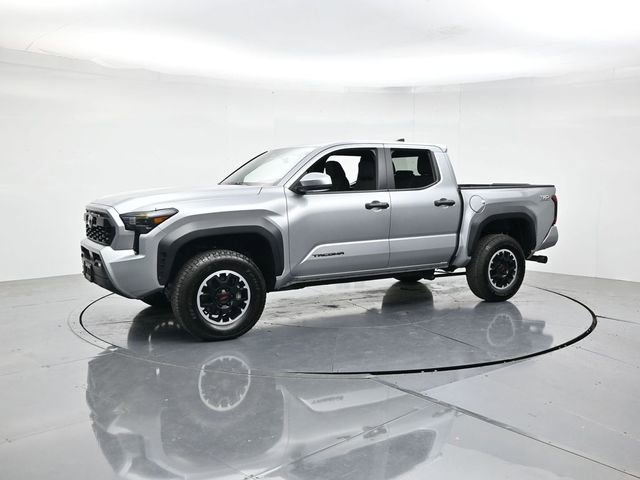 Used 2024 Toyota Tacoma TRD Off-Road AWD/4WD image 6