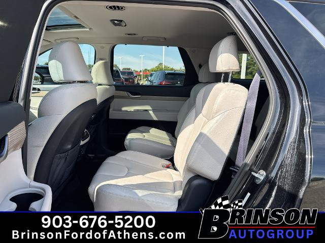 Used 2022 Hyundai Palisade SEL w/ Premium Package AWD/4WD image 16