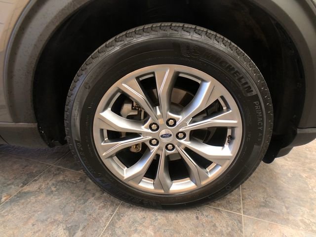 Certified 2022 Ford Explorer XLT w/ Equipment Group 202A image 9