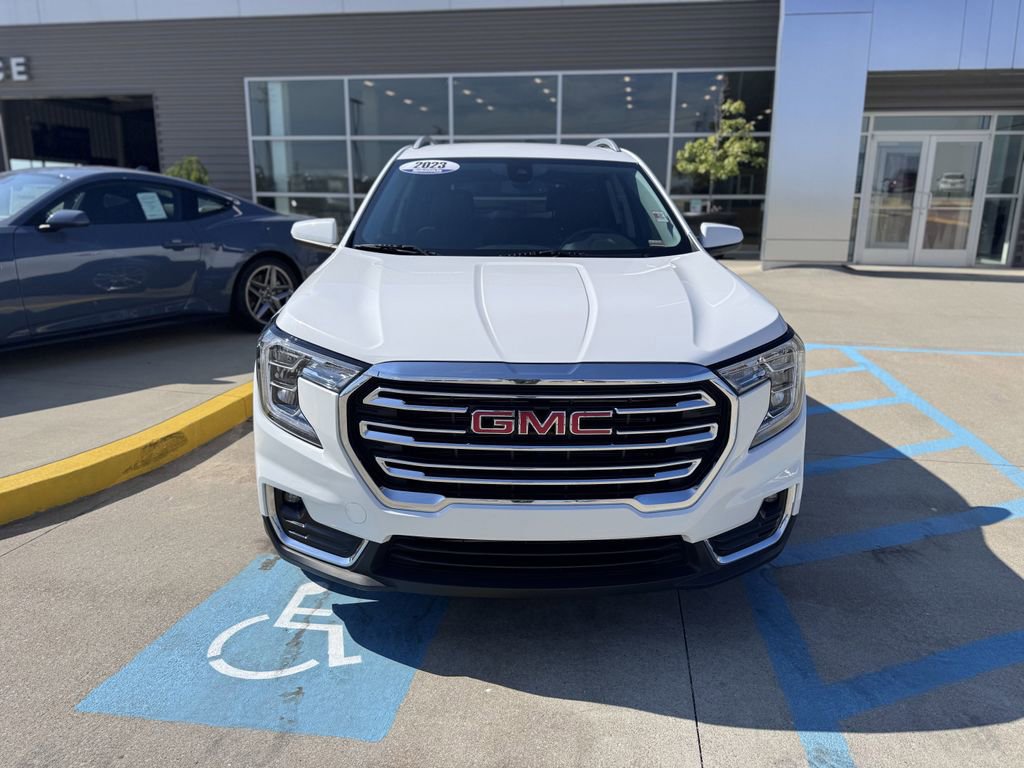 Used 2023 GMC Terrain SLT image 5
