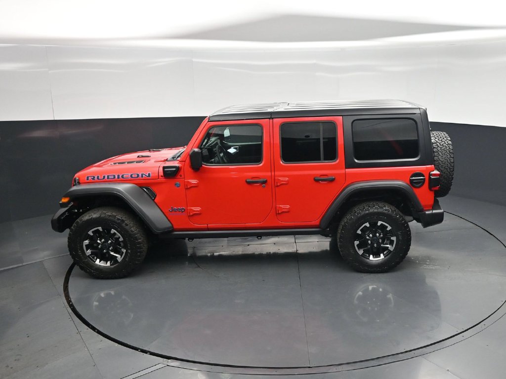 Used 2025 Jeep Wrangler Unlimited Rubicon 4xe w/ Safety Group AWD/4WD image 39