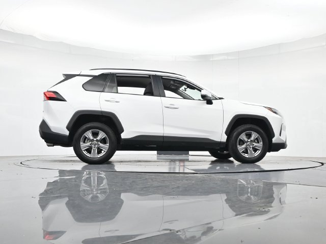 Used 2024 Toyota RAV4 XLE FWD image 34