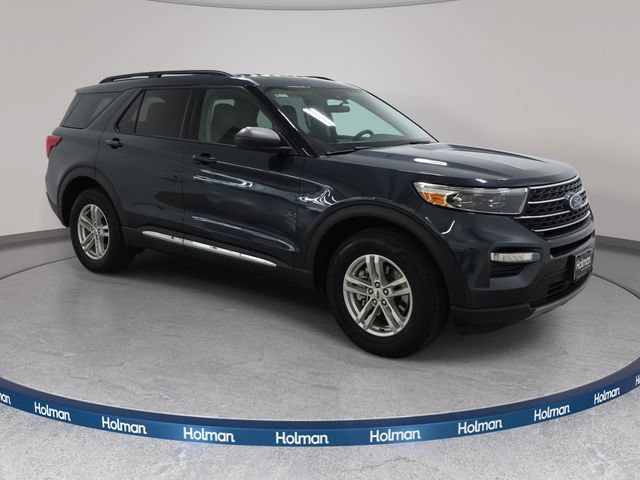 Certified 2023 Ford Explorer XLT w/ Equipment Group 202A AWD/4WD image 4