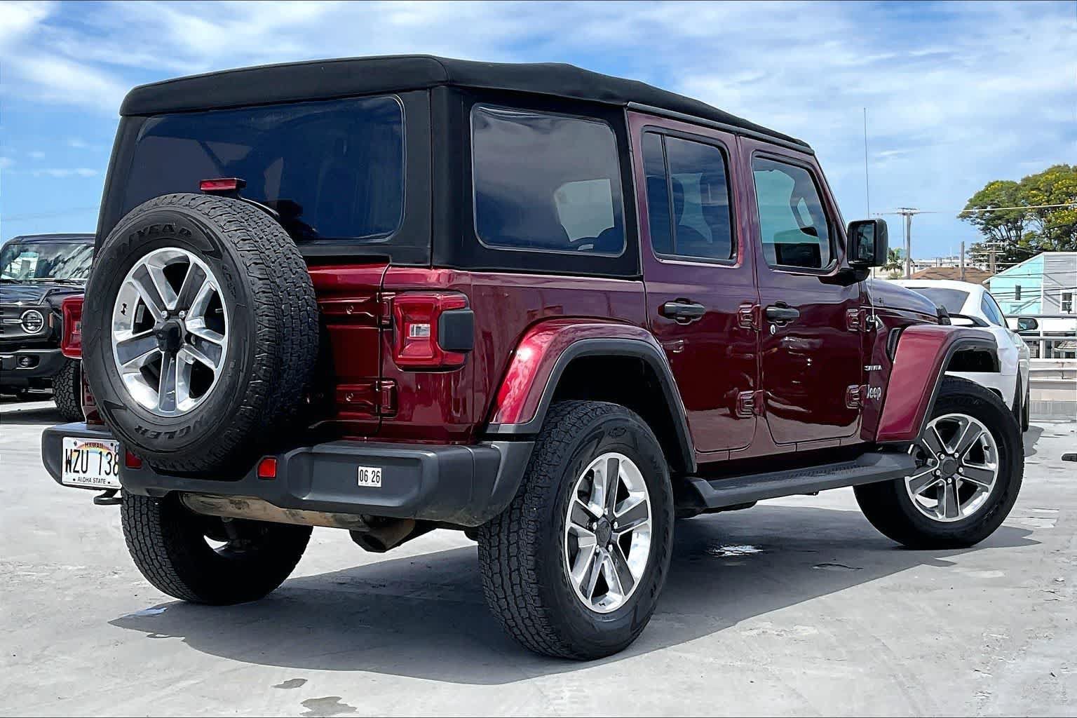 Used 2021 Jeep Wrangler Unlimited Sahara AWD/4WD image 22