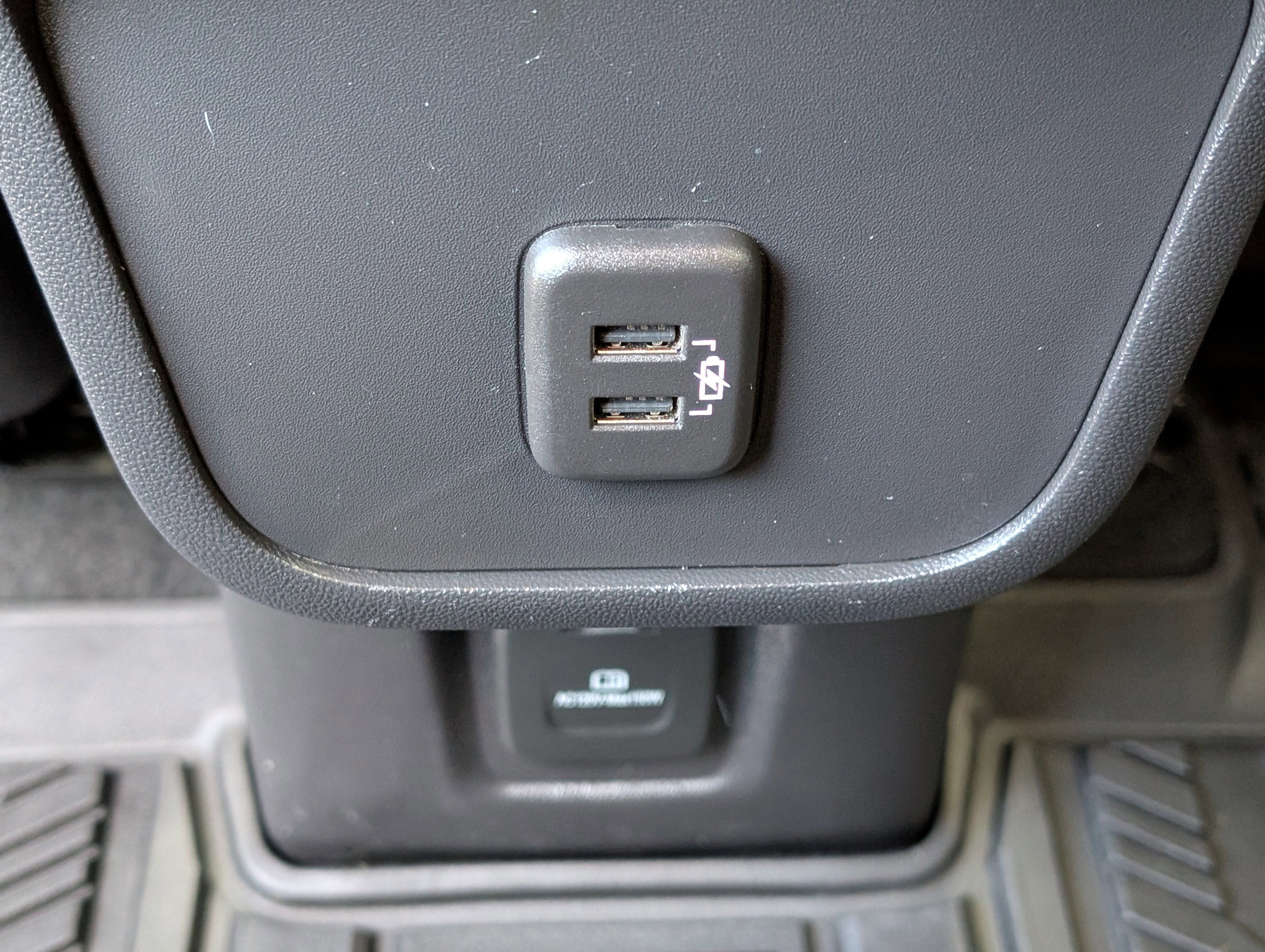 Used 2023 Chevrolet Equinox RS w/ RS Leather Package image 15