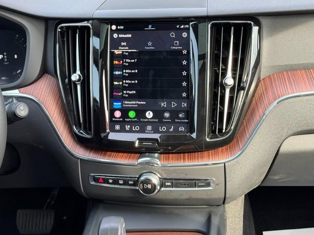 Used 2024 Volvo XC60 B5 Plus AWD/4WD image 13