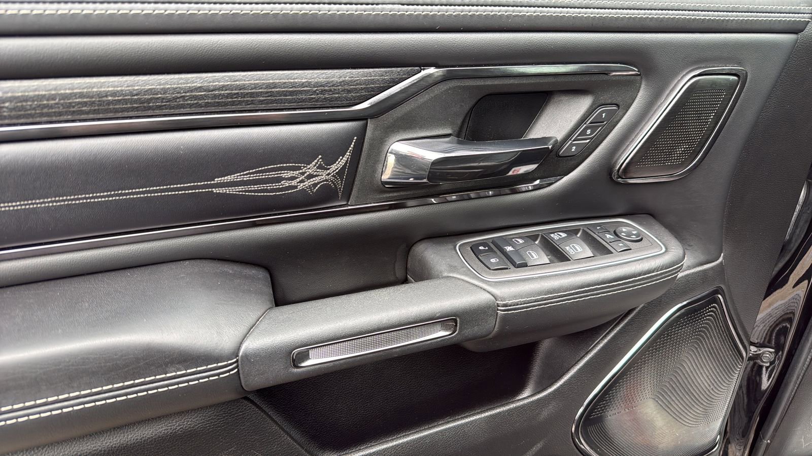 Used 2023 RAM 1500 Limited w/ Night Edition AWD/4WD image 11
