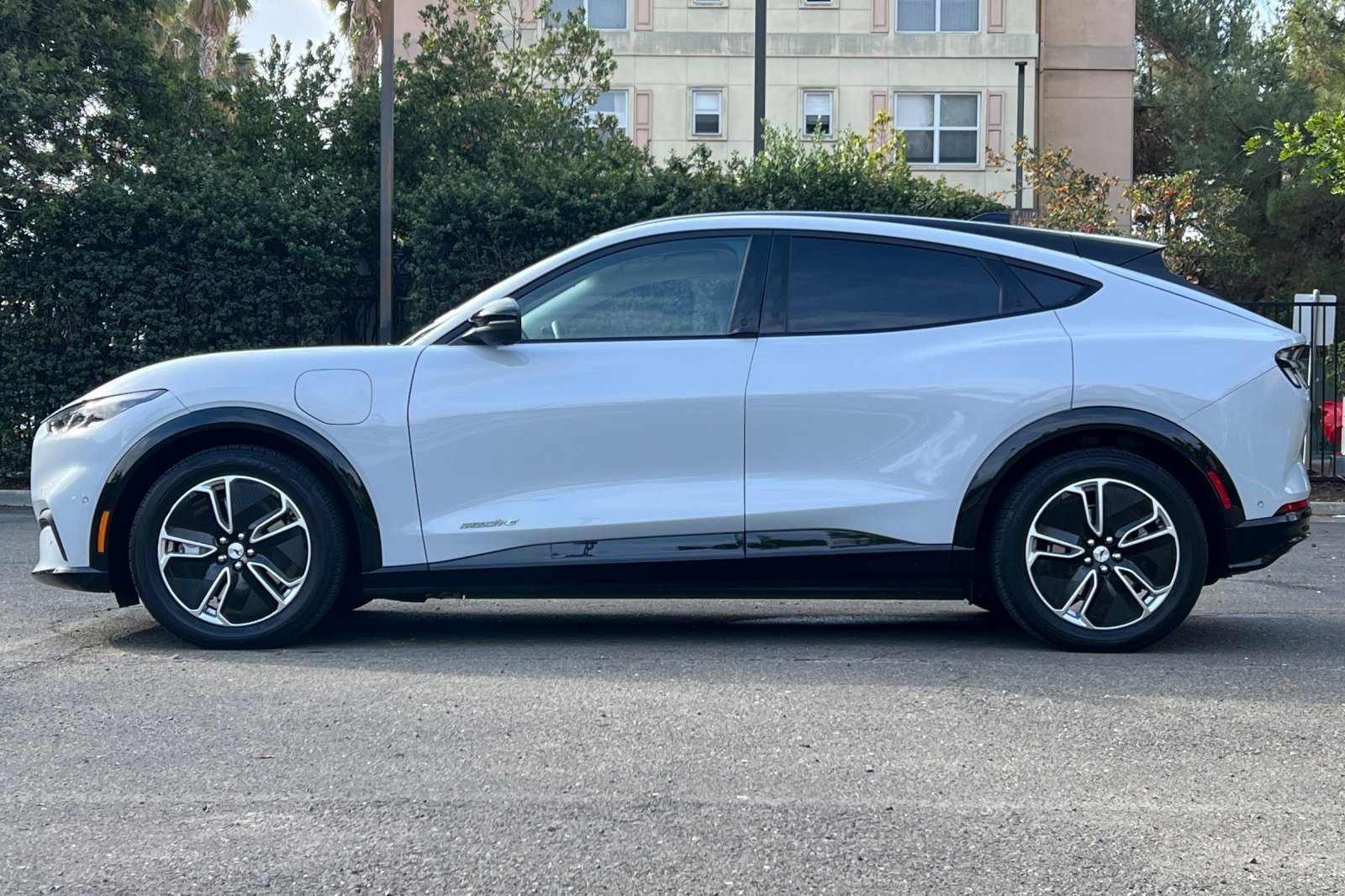 Certified 2023 Ford Mustang Mach-E Premium image 7