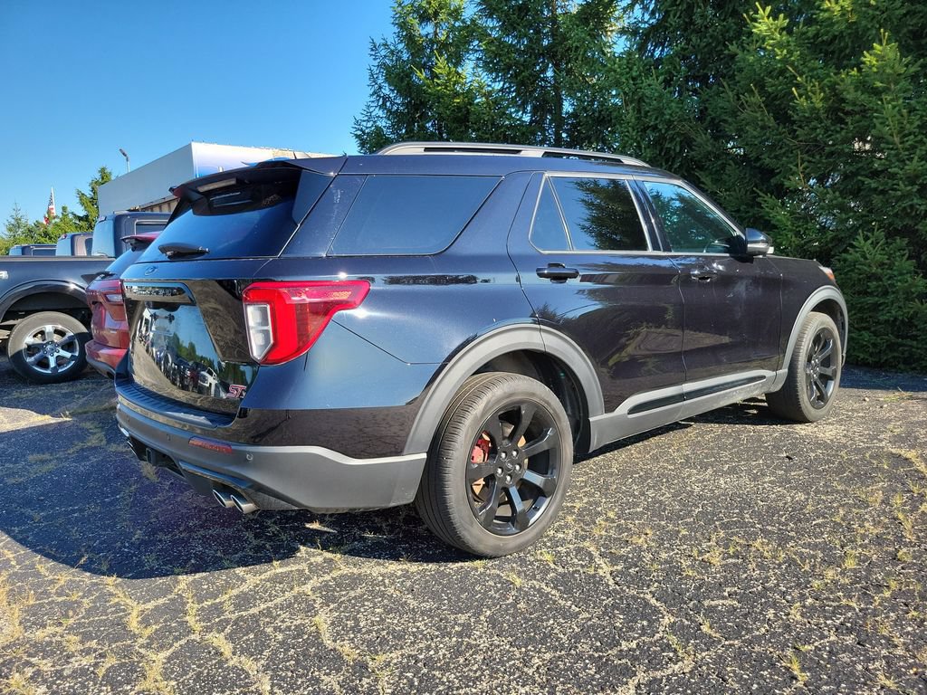 Certified 2023 Ford Explorer ST w/ Equipment Group 401A AWD/4WD image 3