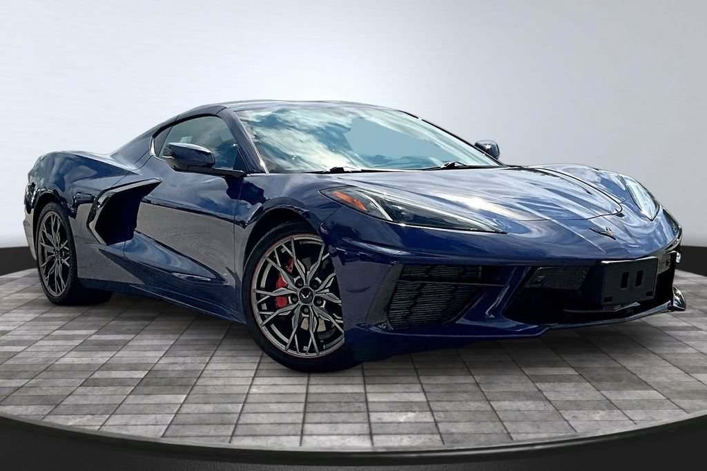 Used 2025 Chevrolet Corvette Stingray Preferred Cpe w/ Battery Protection Package RWD image 3