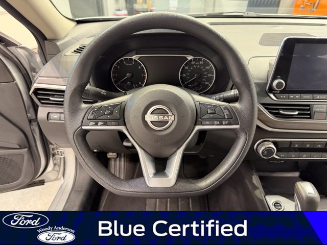 Used 2025 Nissan Altima 2.5 SV FWD image 10