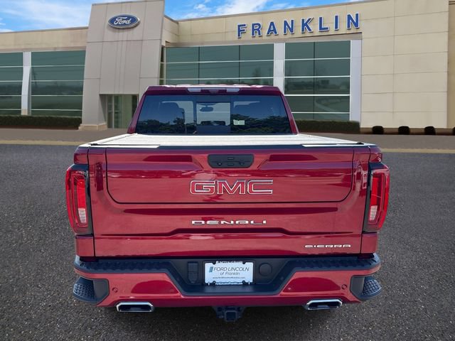 Used 2023 GMC Sierra 1500 Denali w/ Technology Package AWD/4WD image 6