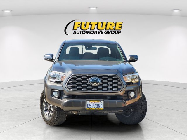Used 2022 Toyota Tacoma TRD Off-Road w/ Technology Package AWD/4WD image 2