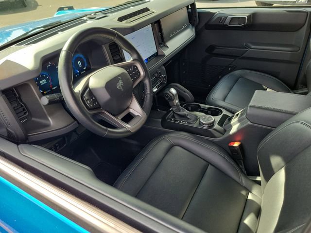 Certified 2025 Ford Bronco Badlands AWD/4WD image 3
