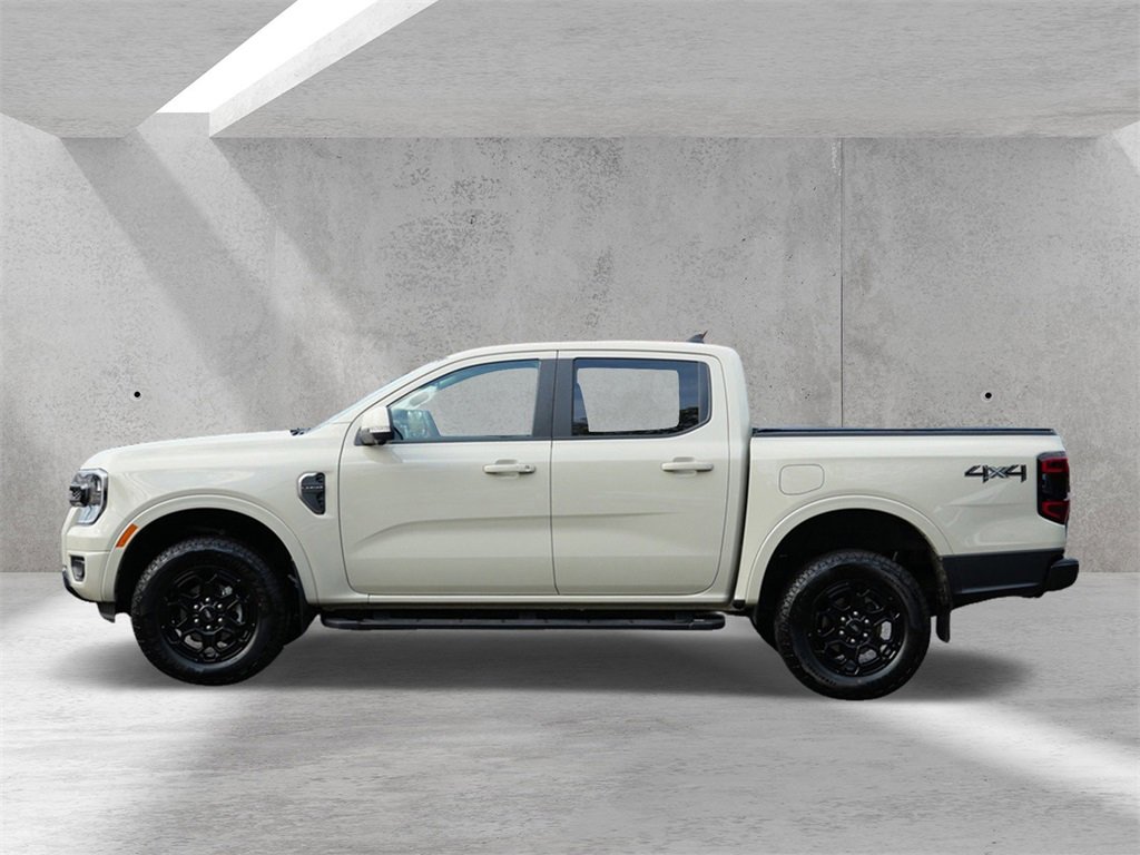 Certified 2025 Ford Ranger Lariat w/ Black Appearance Package image 5