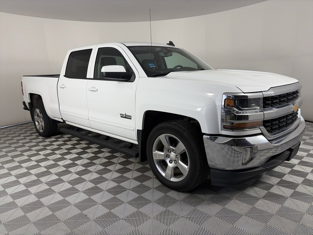 Used 2018 Chevrolet Silverado 1500 LT w/ Texas Edition image 1