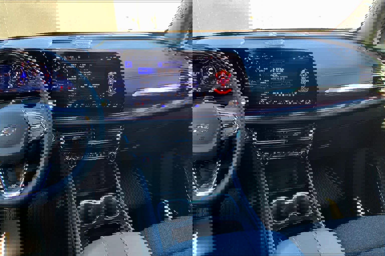 Used 2024 Chevrolet Traverse Z71 w/ Enhanced Driving Package image 9