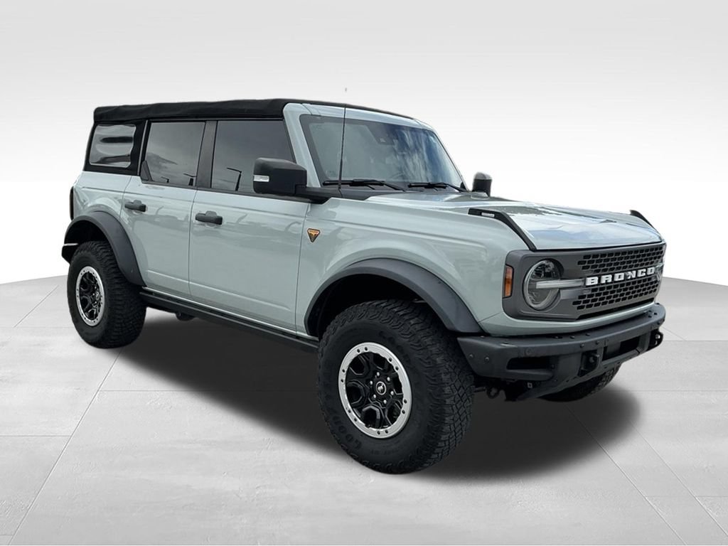 Certified 2022 Ford Bronco Badlands AWD/4WD image 12