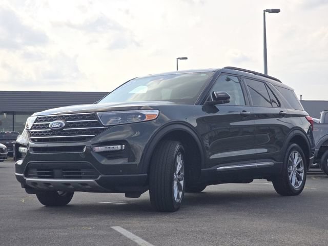 Certified 2023 Ford Explorer XLT w/ Equipment Group 202A AWD/4WD image 11
