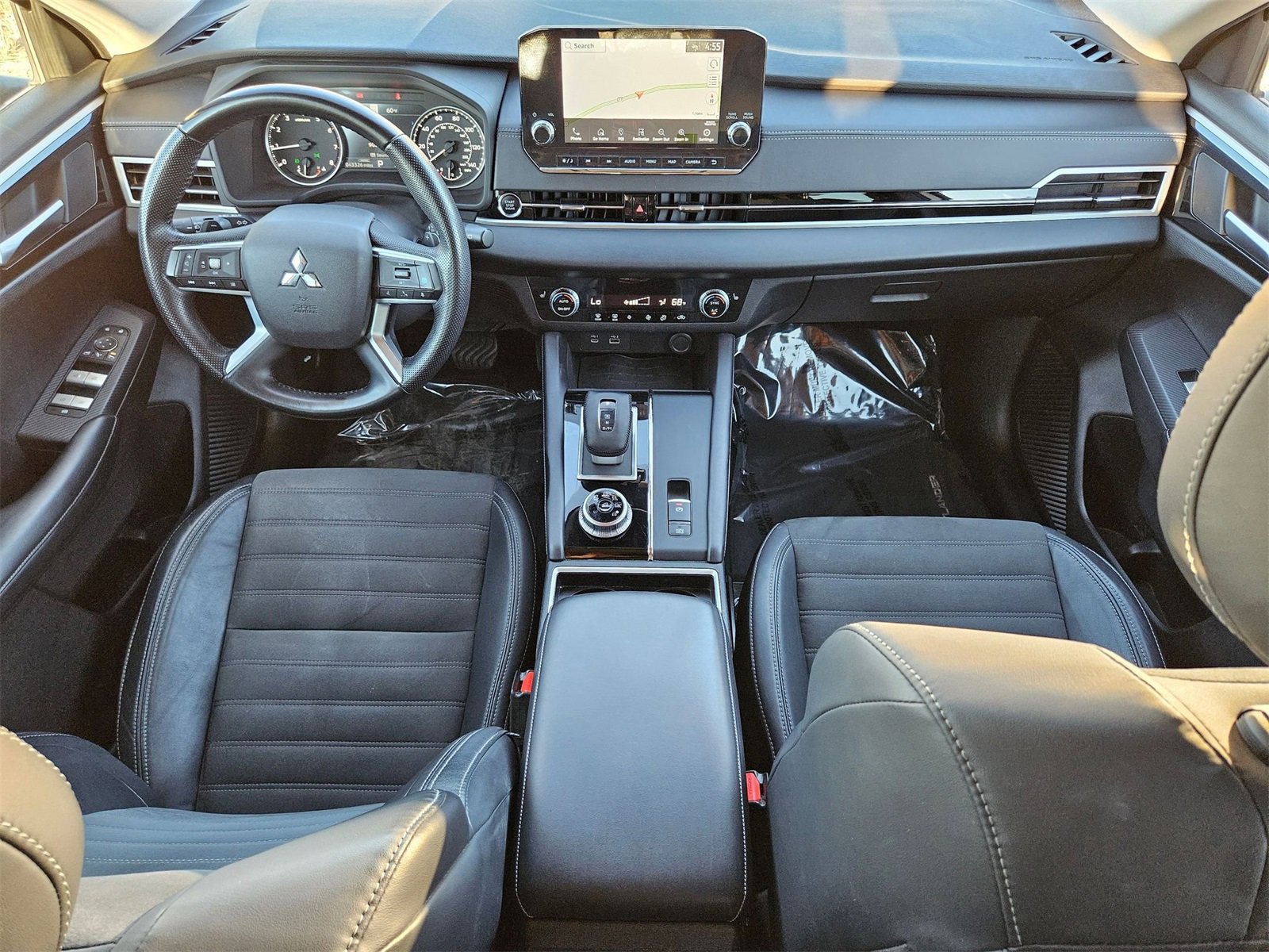 Used 2023 Mitsubishi Outlander SE image 24