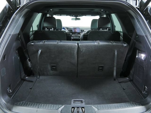 Certified 2020 Ford Explorer XLT w/ Equipment Group 202A AWD/4WD image 16
