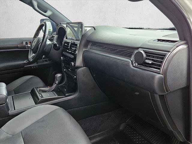 Used 2022 Lexus GX 460 w/ Black Line Special Edition image 17