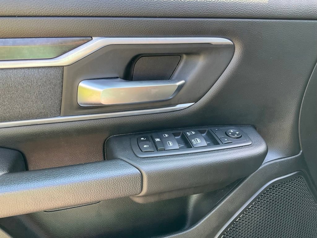 Used 2022 RAM 1500 Big Horn w/ Night Edition AWD/4WD image 17