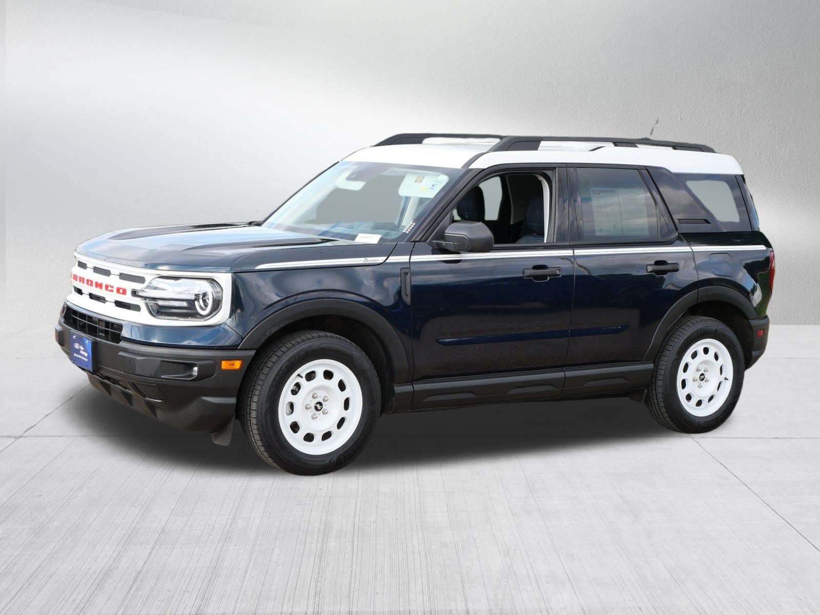 Certified 2023 Ford Bronco Sport Heritage w/ Heritage Convenience Package AWD/4WD image 3